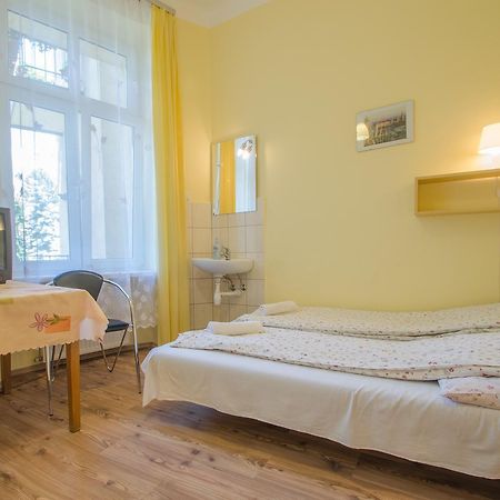 Aparthostel Fryderyk Krakow Bagian luar foto