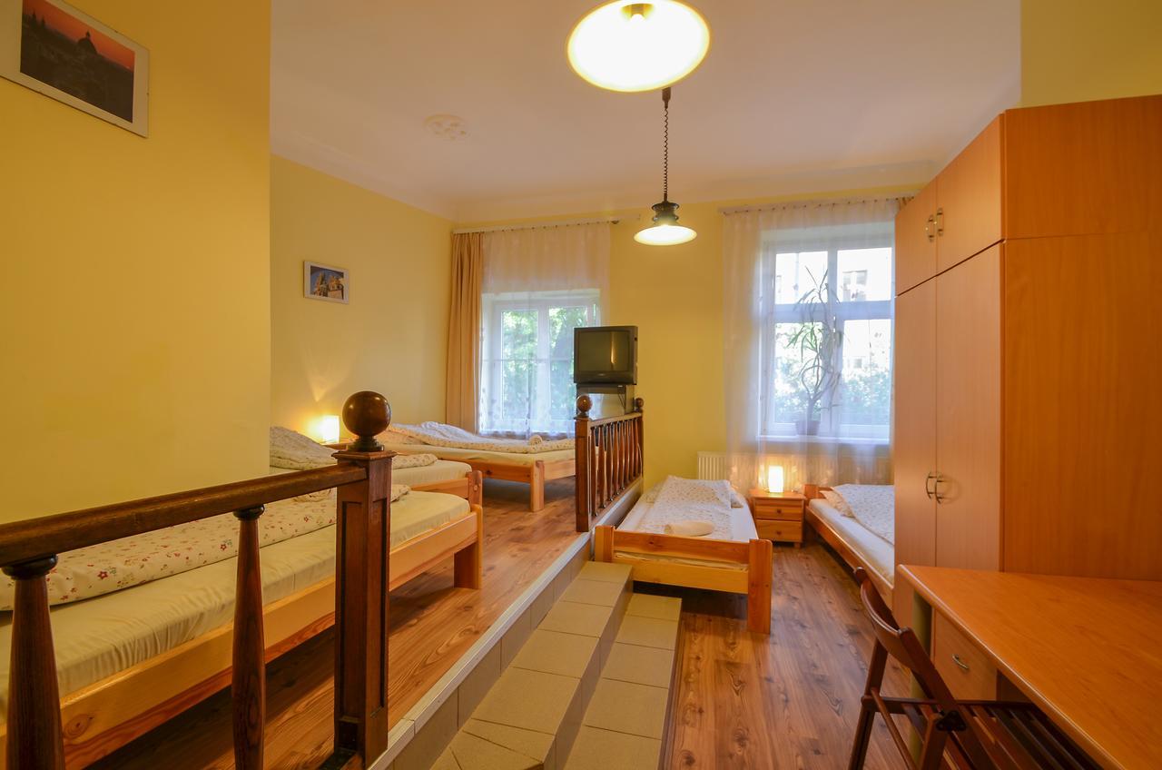 Aparthostel Fryderyk Krakow Bagian luar foto