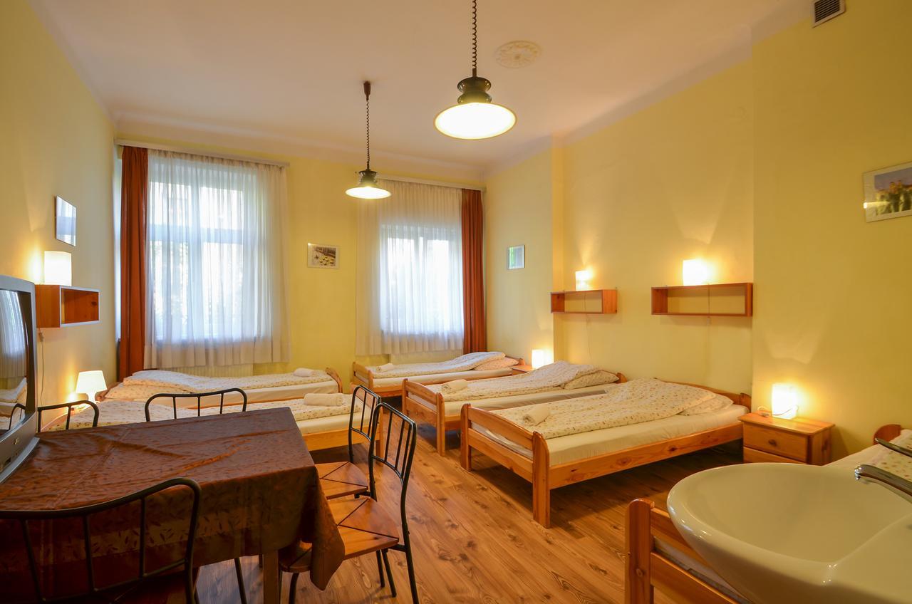 Aparthostel Fryderyk Krakow Bagian luar foto
