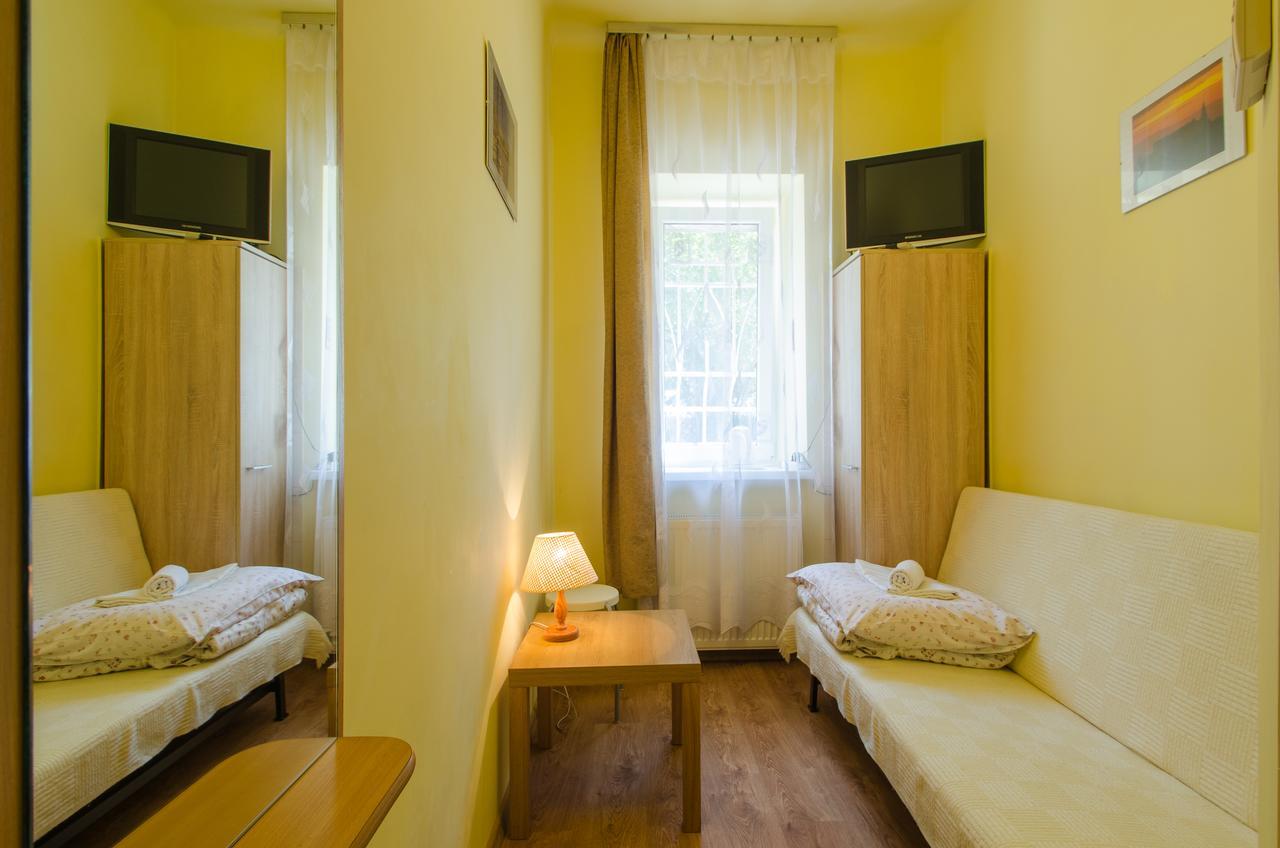 Aparthostel Fryderyk Krakow Bagian luar foto