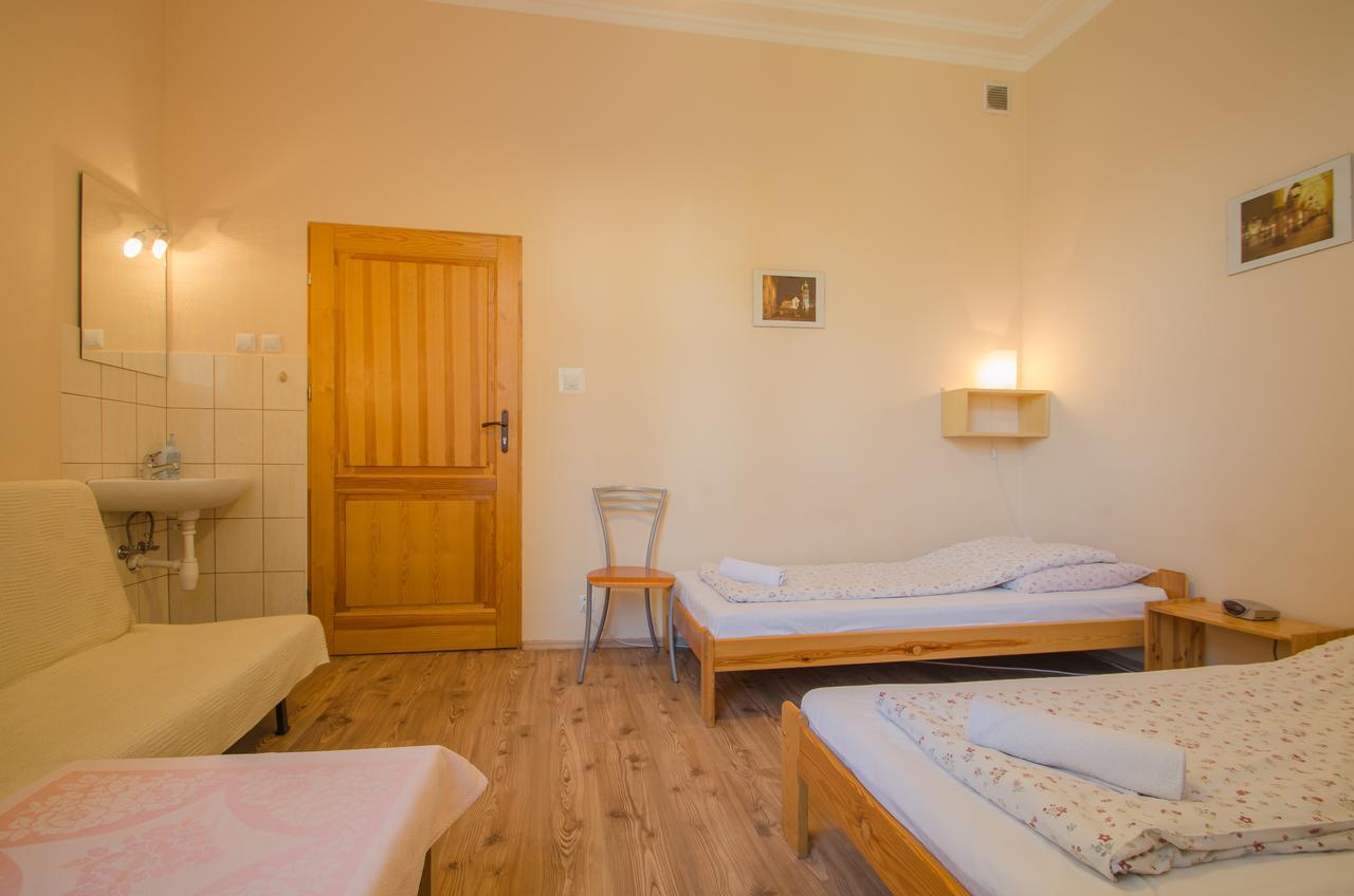 Aparthostel Fryderyk Krakow Bagian luar foto